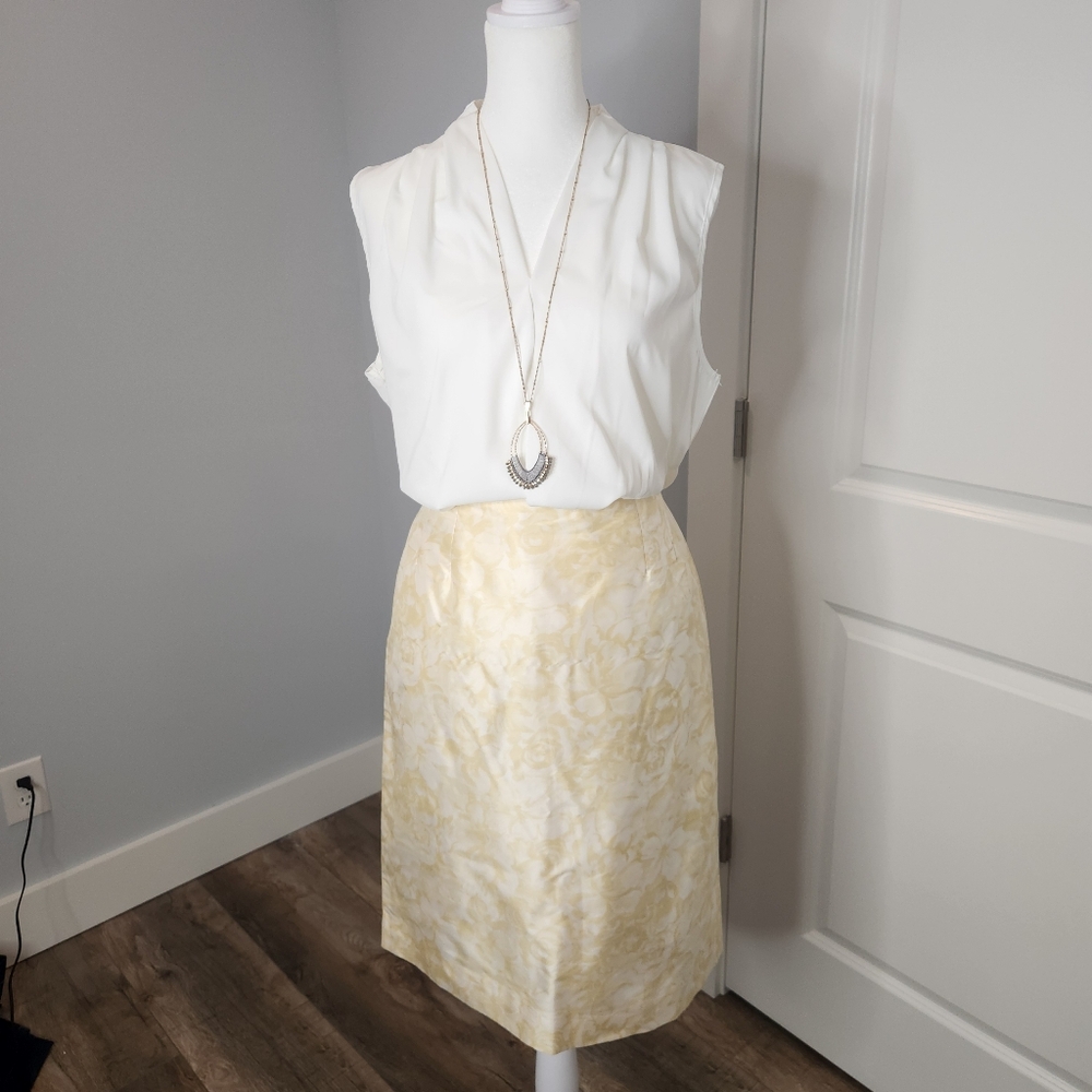 Tahari Yellow & Cream 100% Silk‎ Pencil Skirt Knee-Length Work Style Size: 12